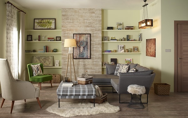 Duvarlarını boş bırakmak yerine etkileyici sanat eserleriyle süsleyip, taçlandırabilirsin.