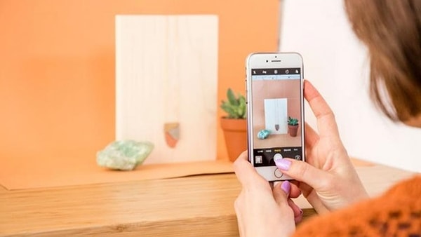 Doğru renk paleti seçerek fotoğraflarınıza güçlü bir kimlik kazandırabilirsiniz.