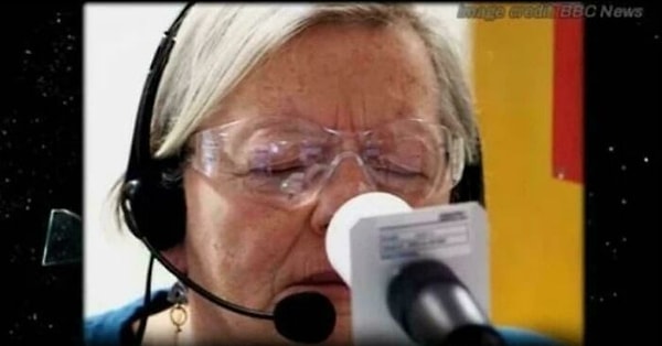 Parkinson Hastalığını Koklayabildiğini Söyleyen Kadın