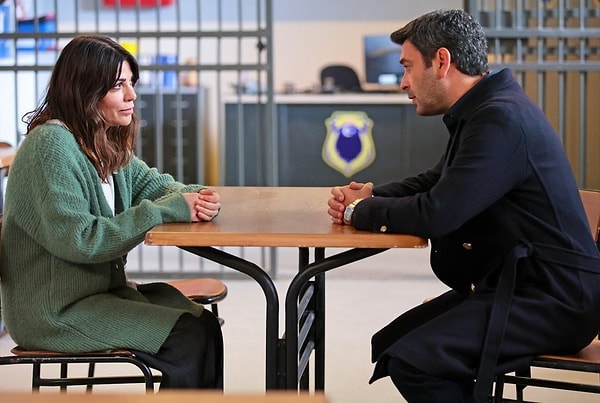 Taşacak Bu Deniz ve Uzak Şehir'in haftalık reyting mücadelesi bayram arasının ardından devam ediyor.