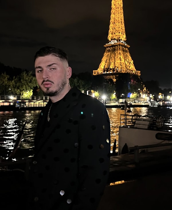 Son dönemin yükselen rapçilerinden Blok3, kısa sürede yakaladığı çıkışla adından söz ettirmeyi başardı.