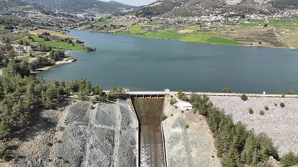 Yayladağı Barajı, geçen yıl yaşanan kuraklıkla hafızalara kazınmıştı.