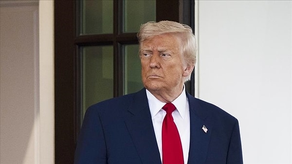 ABD Başkanı Donald Trump, İngiliz The Telegraph gazetesine yaptığı açıklamalarda NATO’dan çıkmayı yeniden gündeme getirdi.