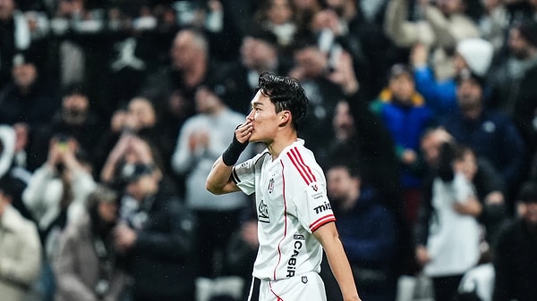 Beşiktaş 10.dakikada gole yaklaştı.