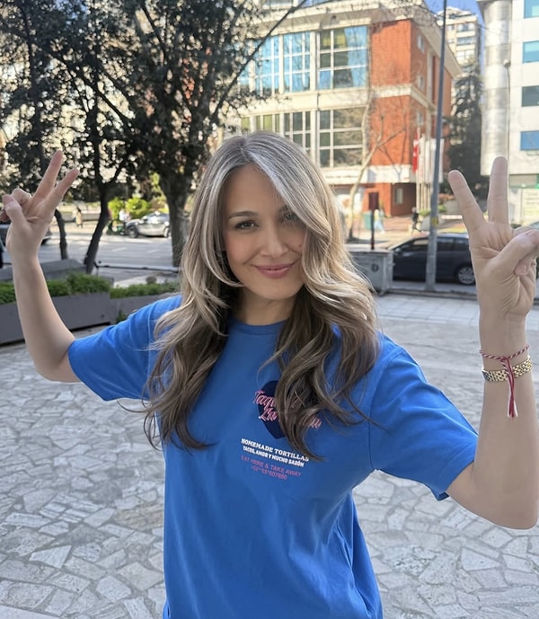 Normalde Gupse Özay’ı bu tarz değişimlerle çok sık konuşmayız ama bu sefer gündemimizde bir imaj değişikliği var!