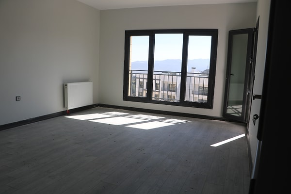 Uzmanlar, kira düşüşünün en önemli nedenlerinden birinin konut sayısındaki artış olduğuna dikkat çekiyor.