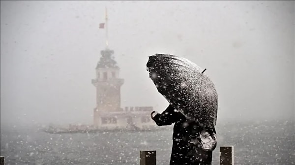 AKOM İstanbul'a kış geldiğini açıkladı.
