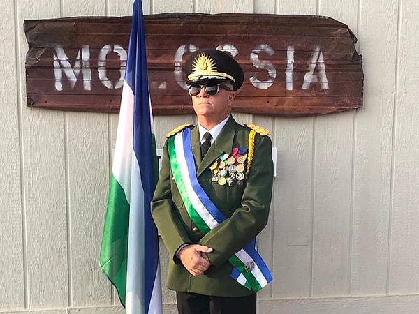 Çölde Doğan Bir Ülke