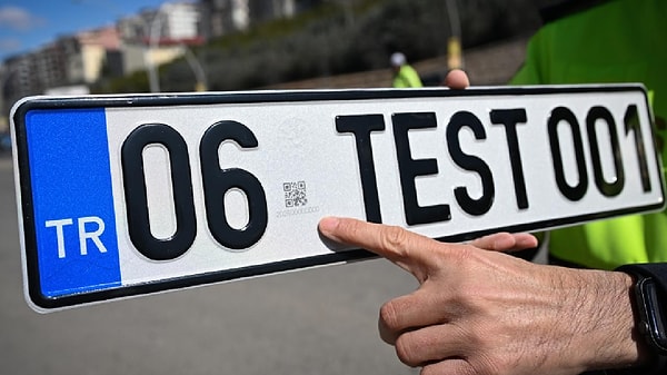 Yönetmelikte ayrıca, plaka basımı ve dağıtım sürecine ilişkin kayıt kapsamı da genişletildi.