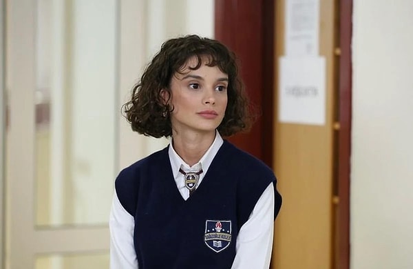 Serra Pirinç Hangi Dizilerde Oynadı?