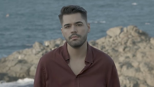 5 kişi yurt dışı çıkış yasağı uygulanarak serbest kaldı.