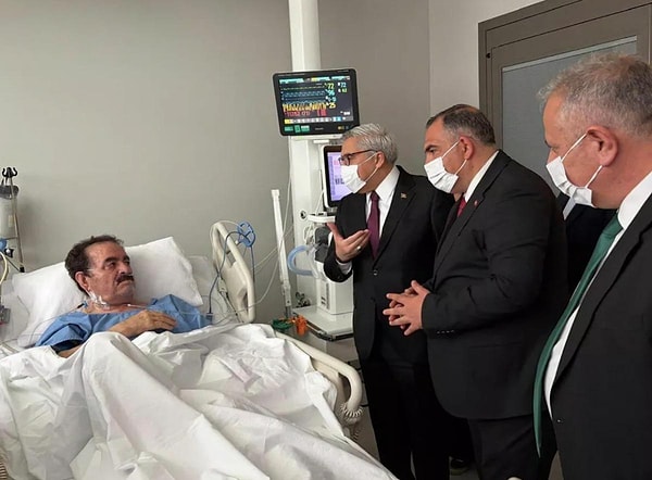 Tedbir amacıyla tedavisine yoğun bakımda devam edilen İbrahim Tatlıses'in son hali sosyal medyada ortaya çıktı.