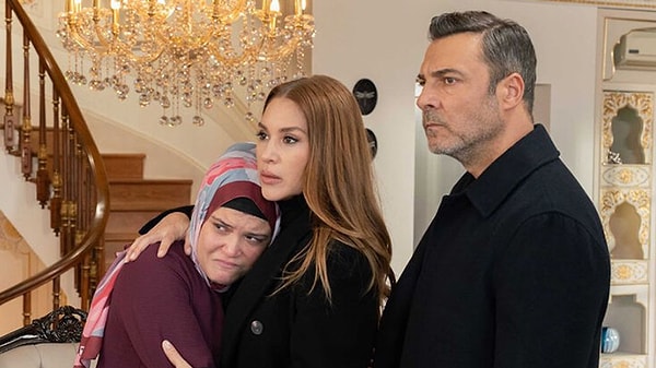 Cuma akşamlarına damga vuran Kızılcık Şerbeti'nin yeni bölümü reytinglerde adeta şov yaptı.