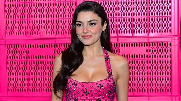 Son dönemde ünlü isimlere yönelik yürütülen yasaklı madde soruşturması kapsamında adı geçen isimlerden biri de Hande Erçel olmuştu.