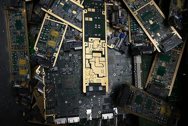 Yer Üstü Madenciliği Toprağın Altından Daha Bereketli