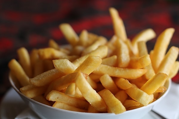 Here's the most ideal method for making 'crispy' fries, according to science.