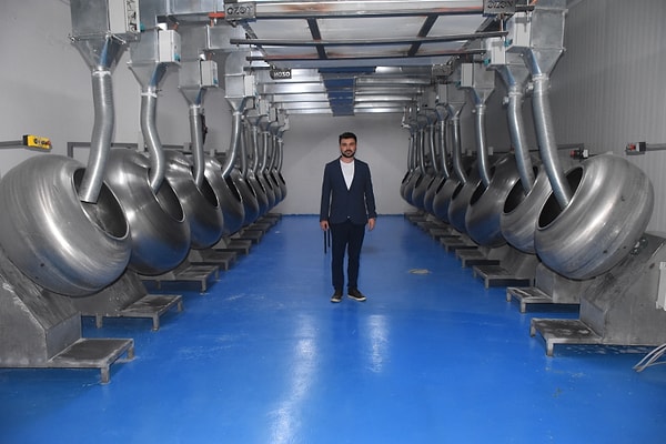 Fabrikada üretilen meyveli, kuru yemiş kaplamalı ve gurme çikolata çeşitleri, kısa sürede sınırları aştı.