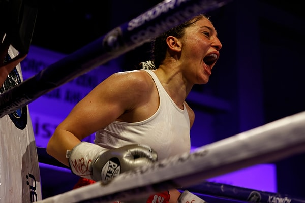 Survivor 2026’da 16. haftanın sonuna gelinirken, Seren Ay Çetin’in Lina ile girdiği fiziksel temaslı kavga "diskalifiye mi oldu?" tartışmalarını beraberinde getirdi.