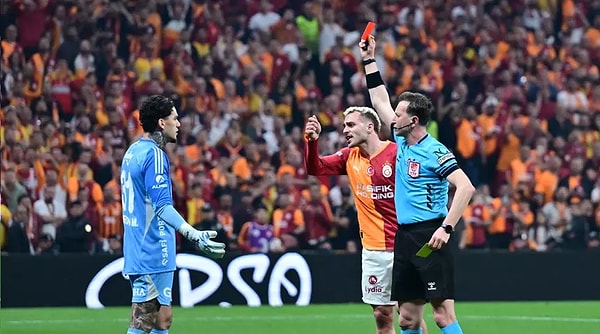 As reported by Sercan Hamzaoğlu, the Brazilian goalkeeper could potentially be sidelined from the squad.