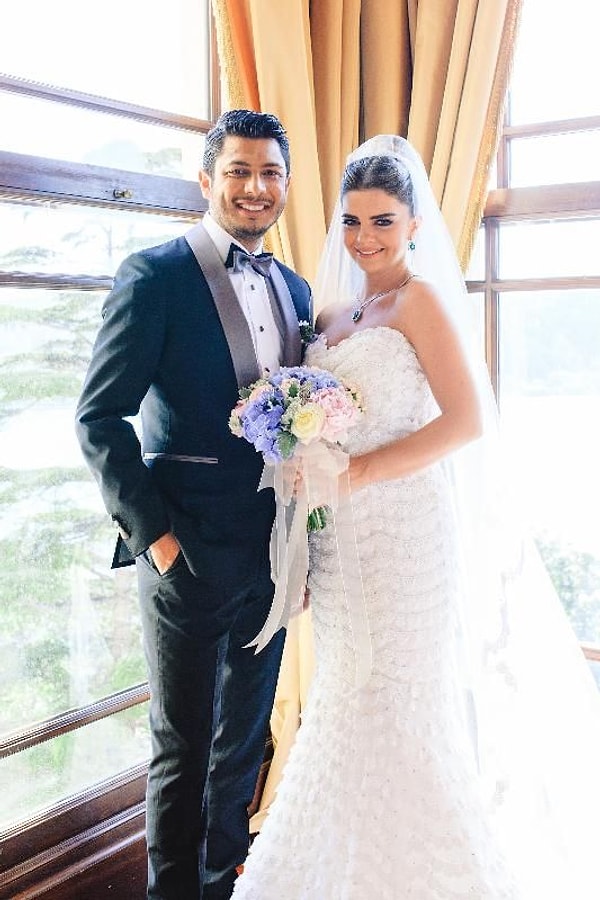 Ve sonunda beklenen açıklama geldi. Pelin Karahan ile Bedri Güntay, 28 Nisan 2026’da yaptıkları ortak duyuruyla evliliklerini anlaşmalı olarak sonlandırdıklarını açıkladı.