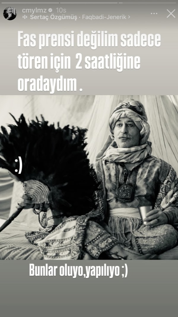 Yılmaz, “Fas prensi değilim sadece tören için 2 saatliğine oradaydım :) Bunlar oluyor, yapılıyor ;)” sözleriyle hem benzerliğe gönderme yaptı hem de takipçilerini güldürmeyi başardı.