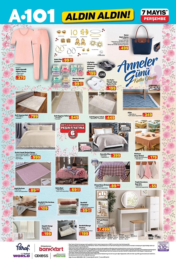 Kadın Dantelli Pijama Takımı 379 TL