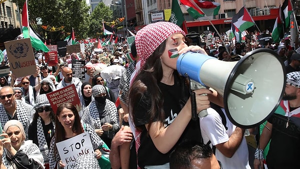 Amerika'da sempati oranları terse döndü.