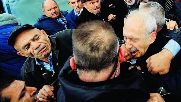 Şehit cenazesinde gerçekleşen saldırı sebebiyle hapis cezası verilmişti.