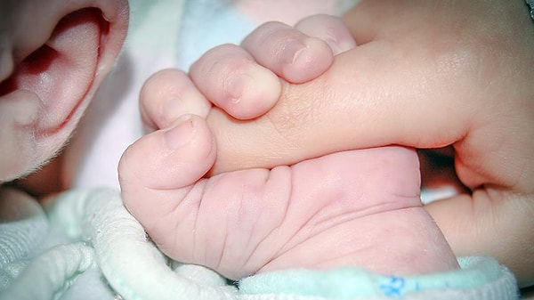 9. Doğum oranlarını artırmak için aile destek paketleri devreye sokuluyor.