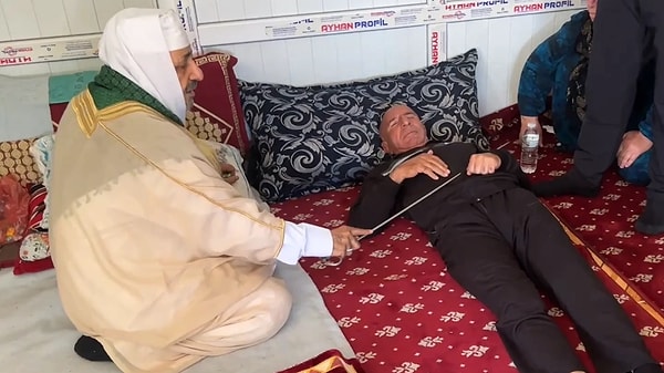 Yurt dışından gelenler var.