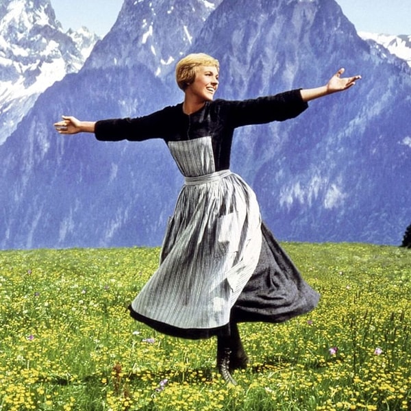 Robert Wise'ın yönettiği "The Sound of Music" 1965'te beş Oscar kazandı: en iyi film, en iyi yönetmen, en iyi kurgu, en iyi ses, en iyi müzik uyarlaması.