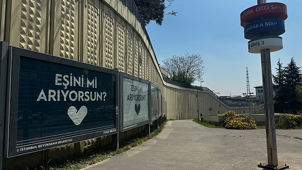 "Bu hanginizin eski sevgilisi?"
