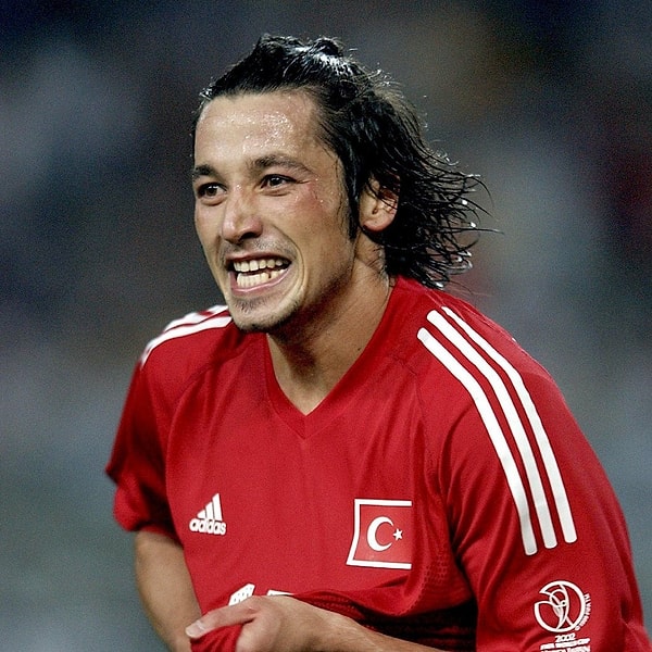 İlhan Mansız, Türk futbol tarihinin unutulmaz isimlerinden biri olarak hafızalara kazınmıştı.