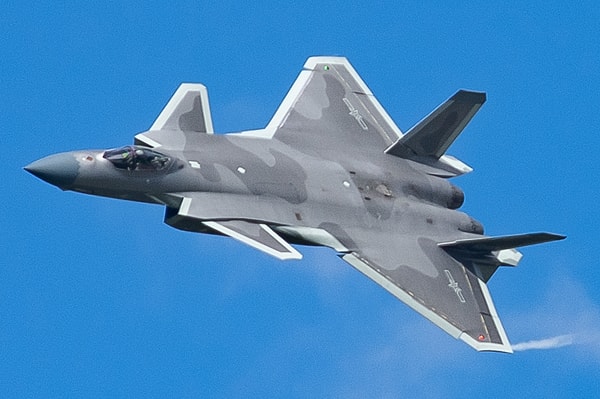Çin J-20 üretiminde hız artırıyor