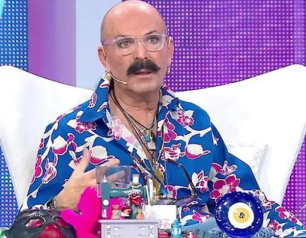 Cemil İpekçi, a living legend of Turkish fashion, has managed to stay in the spotlight not only with his designs but also with his unique stance and bold statements for many years.