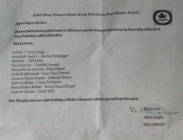İstanbul’da bir okulda, okul müdürü imzasıyla hazırlandığı öne sürülen okuma listesi krize neden oldu.