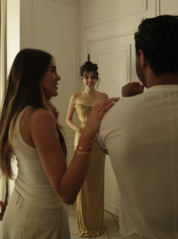 Yesterday, it was a matter of great curiosity who would be responsible for the styling of the breathtaking Hande Erçel, who attended the Cannes Film Festival for the third time and, as always, left everyone in awe.