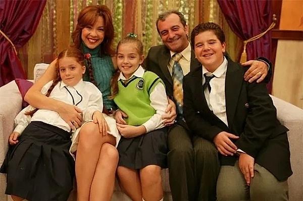 2003-2005 yılları arasında Kanal D ekranlarında yayınlanan Sihirli Annem, yıllar sonra sinema filmi olarak geri döndü.