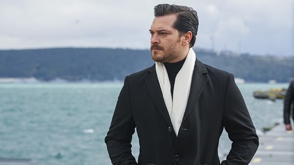The decision to end Eşref Rüya, a show that has been turning the ratings upside down for two seasons, left everyone in shock.