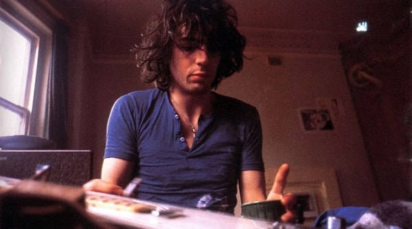 Syd Barrett, grubun o “çılgın elması”ydı. Parlak, yaratıcı, farklı ve biraz da bu dünyaya fazla hassas gelen insanlardan biriydi.