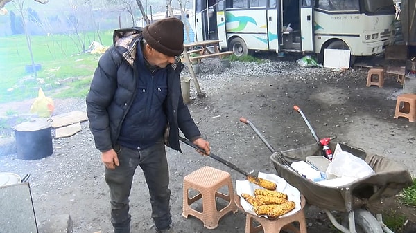 Gözyaşları içinde eşine olan özlemini dile getiren Dursun Öztürk, duygularını şu sözlerle ifade etti: