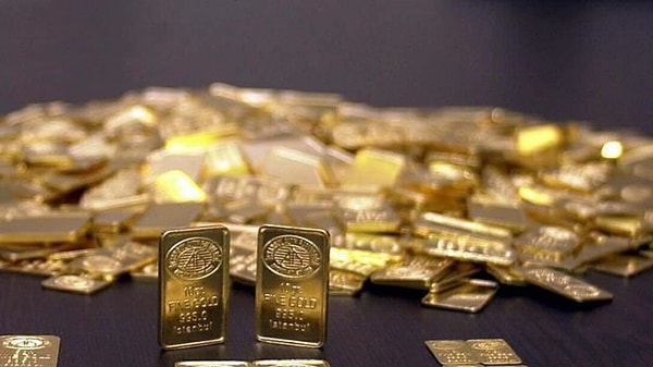 Huge Gold Secret Exposed: Central Banks Are Hoarding!