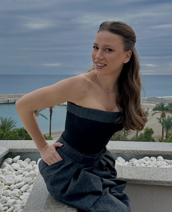 Serenay Sarıkaya Gözaltına mı Alındı?