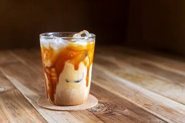 Karamelli latte gibi birisin!