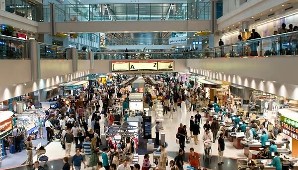 Endorsed by the ruler of Dubai, Sheikh Mohammed bin Rashid Al Maktoum, the Al Maktoum International Airport (DWC) is set to become the largest airport facility in the world upon its completion.