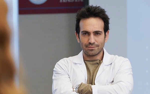 Kadroya Bahar'ın sevilen doktoru Evren'i canlandıran Buğra Gülsoy dahil oldu.