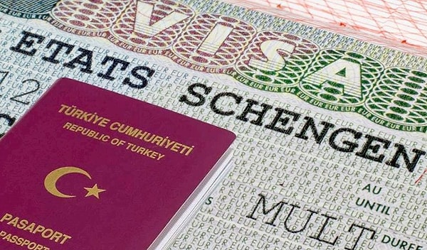 Schengen Visa Scandal: Bots Snatch Midnight Slots to Sell Them for €1,000 on Black Market