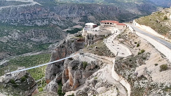 Dev kanyon hem doğa sporlarına hem de bilimsel araştırmalara ev sahipliği yapıyor