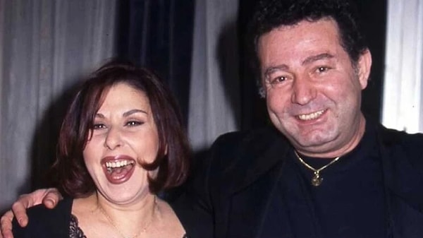 Açar, sözlerine Nilüfer’le nasıl tanıştıklarından söz ederek başladı.