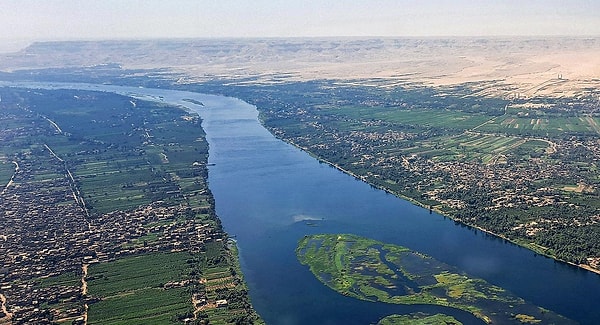 5. Nil Nehri'nin kıyısında otururken aklından neler geçerdi?